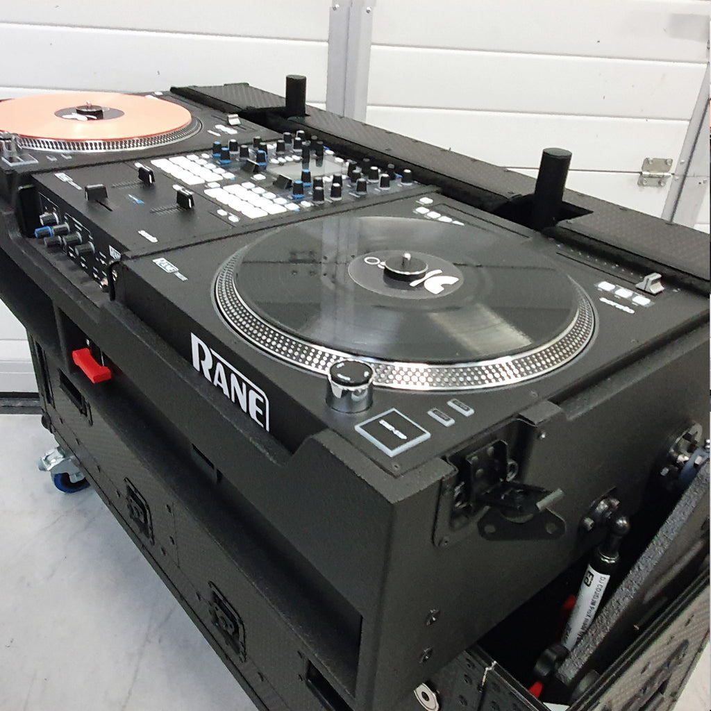Flip-Ready Easy Retracting Hydraulic Lift Case for RANE Twelve Seventy and Seventy Two MKII Series , with Two Laptop Arms